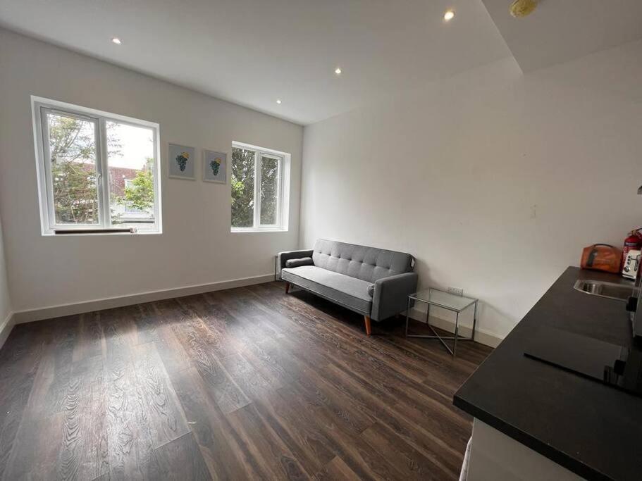Апартаменты Star London Finchley Road 1-Bed Hideaway Экстерьер фото